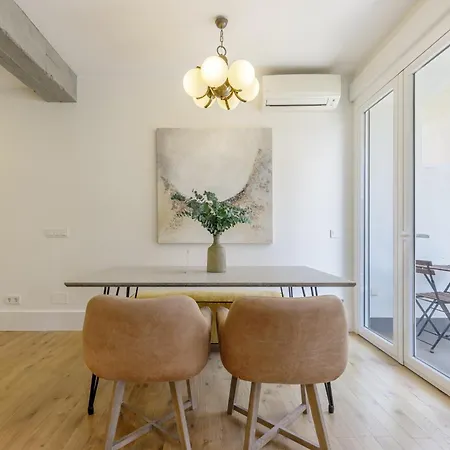 Apartment Six By Caleta Homes *