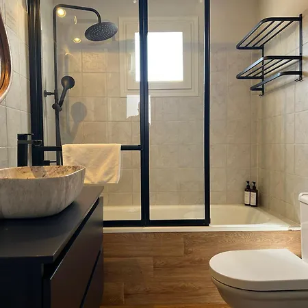 Six By Caleta Homes شقة مالقة